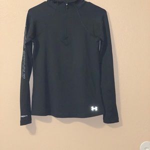 YXL UnderArmour long sleeve